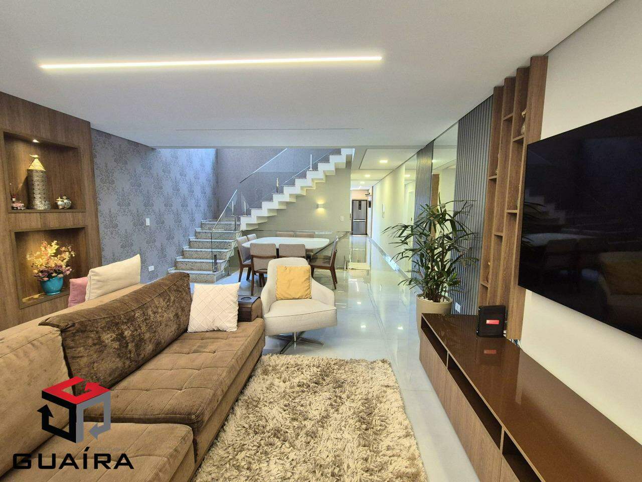 Sobrado à venda com 3 quartos, 231m² - Foto 2