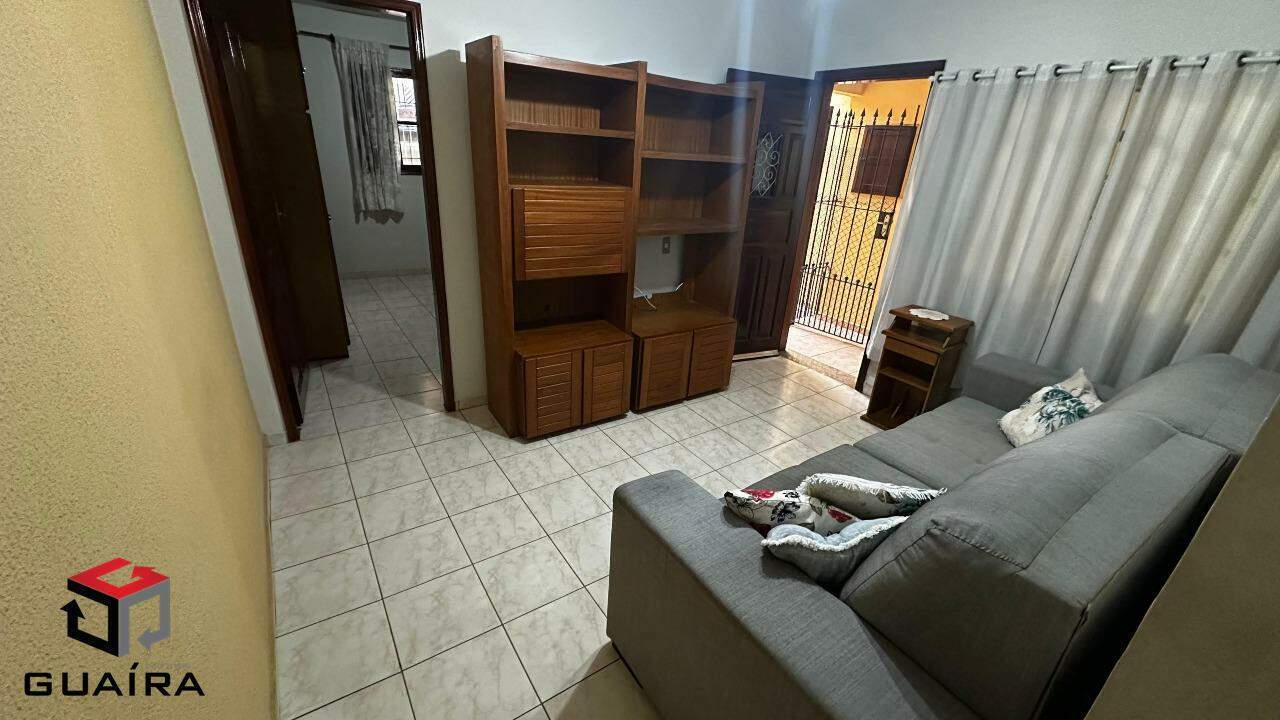 Casa à venda com 3 quartos, 98m² - Foto 1