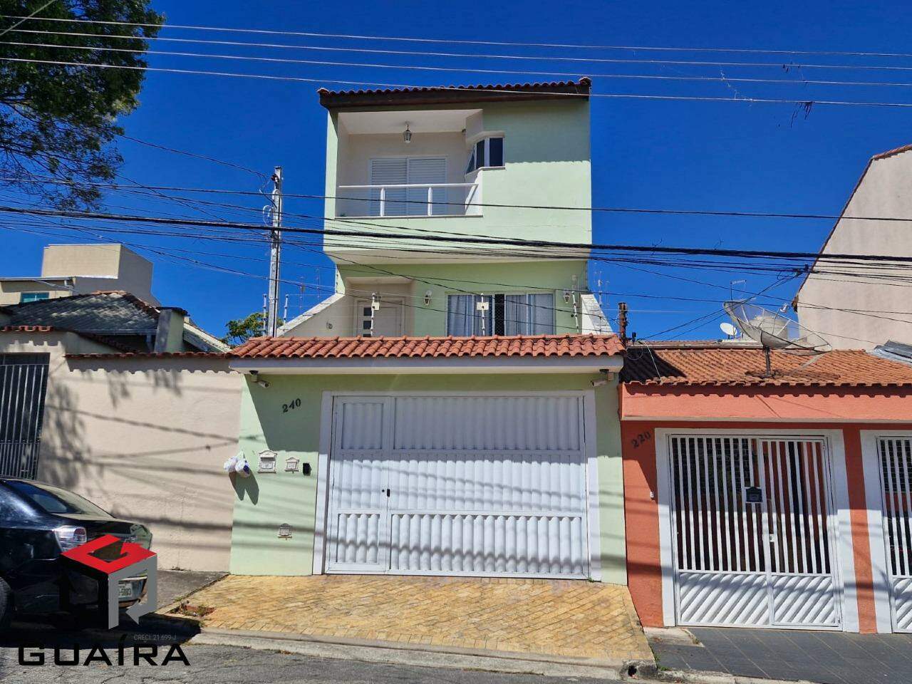 Sobrado à venda com 3 quartos, 257m² - Foto 1