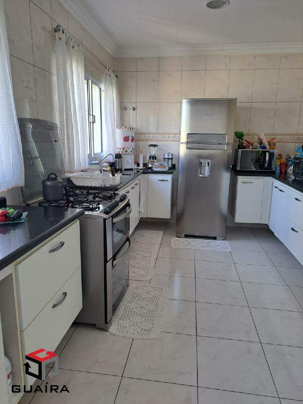 Sobrado à venda com 3 quartos, 257m² - Foto 11