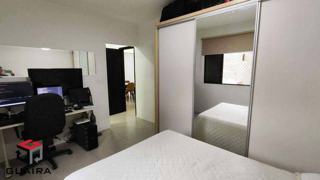 Apartamento à venda com 2 quartos, 65m² - Foto 4