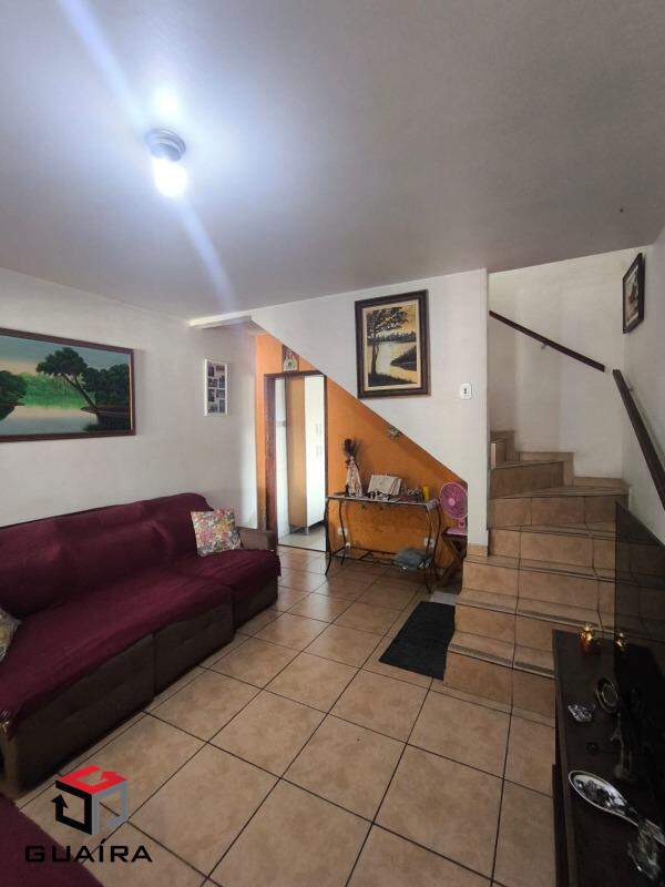 Casa à venda com 2 quartos, 164m² - Foto 2