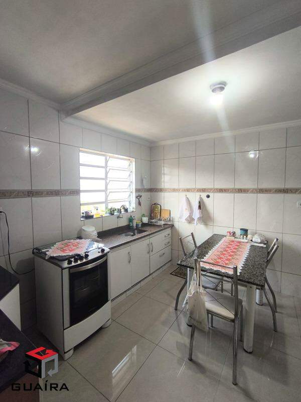 Casa à venda com 2 quartos, 164m² - Foto 3