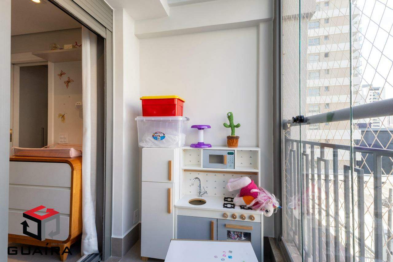 Apartamento à venda com 3 quartos, 153m² - Foto 2