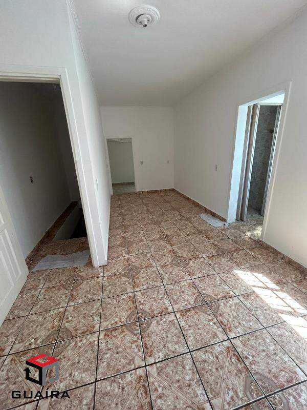 Sobrado à venda com 2 quartos, 155m² - Foto 4