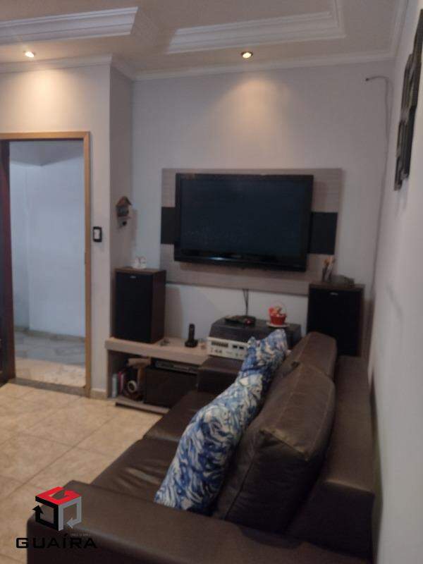 Casa à venda com 2 quartos, 105m² - Foto 2