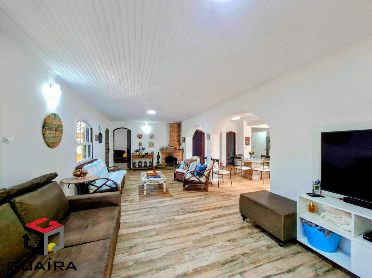 Chácara à venda com 4 quartos, 428m² - Foto 2