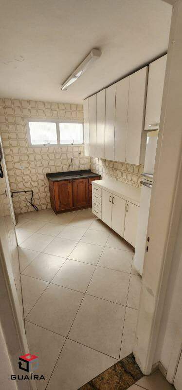 Apartamento à venda com 2 quartos, 68m² - Foto 2
