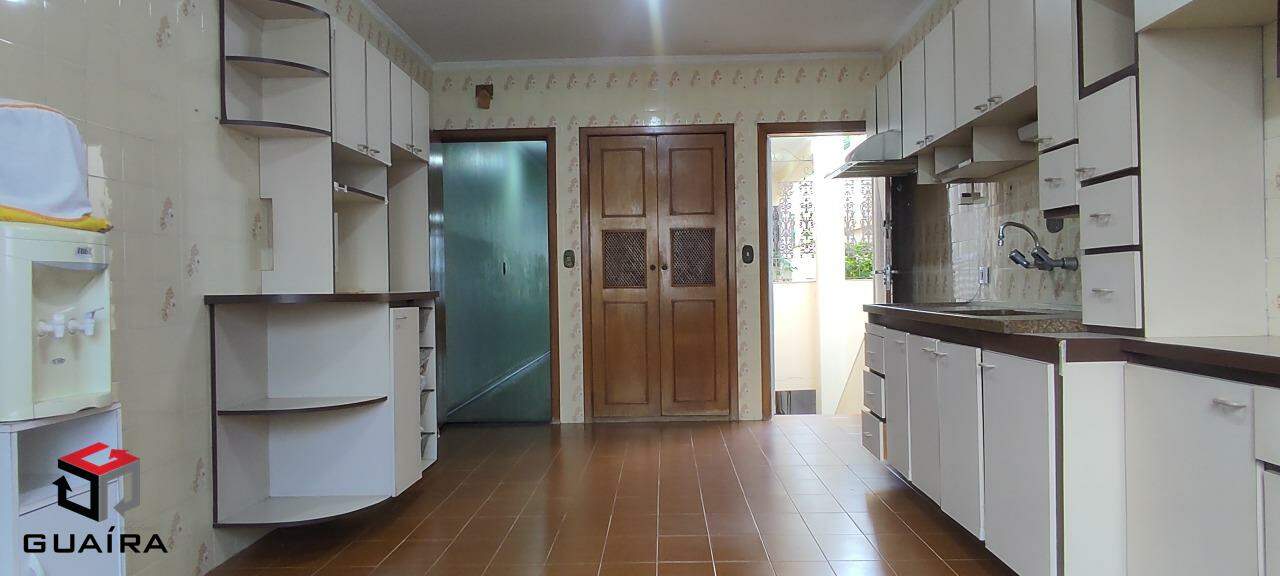 Sobrado para alugar com 3 quartos, 218m² - Foto 11