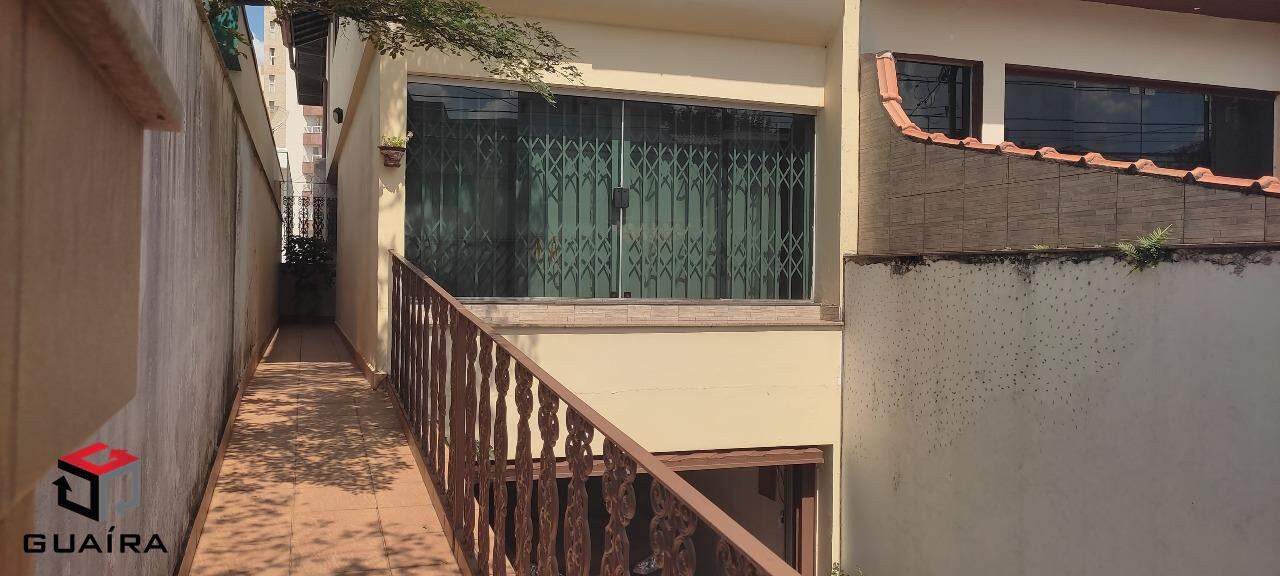 Sobrado para alugar com 3 quartos, 218m² - Foto 2