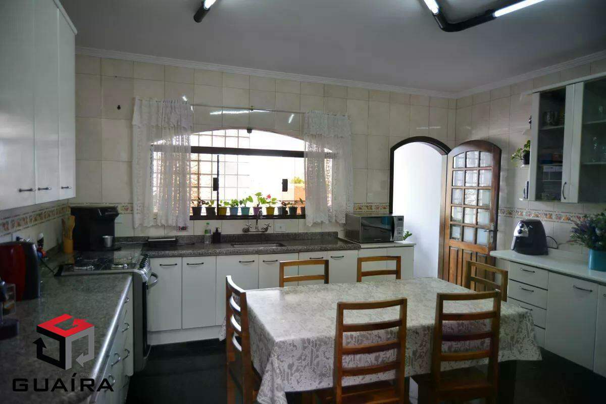 Sobrado à venda com 4 quartos, 390m² - Foto 8