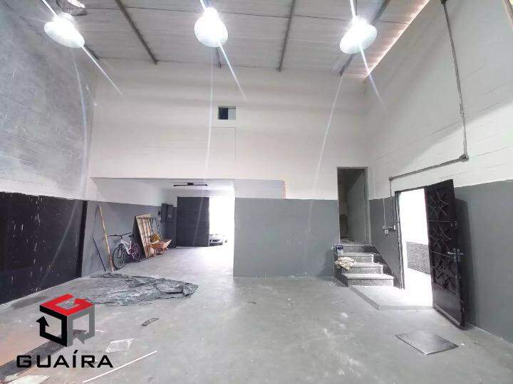 Depósito-Galpão-Armazém para alugar, 212m² - Foto 1