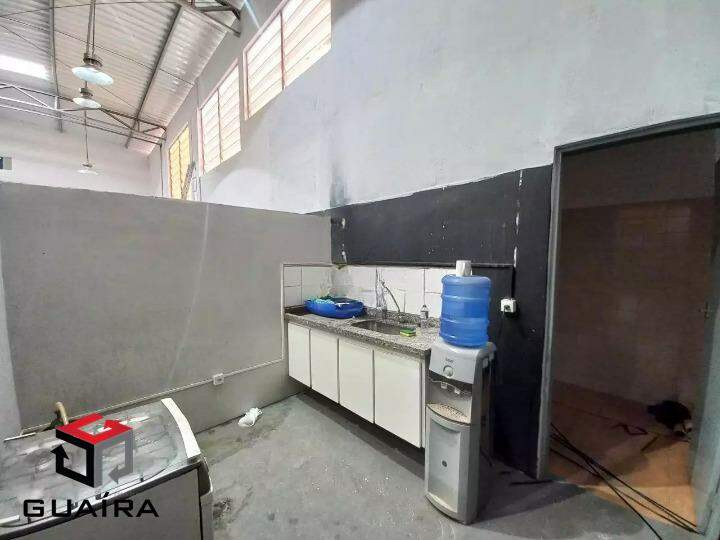 Depósito-Galpão-Armazém para alugar, 212m² - Foto 5