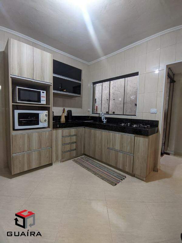 Sobrado à venda com 2 quartos, 160m² - Foto 4