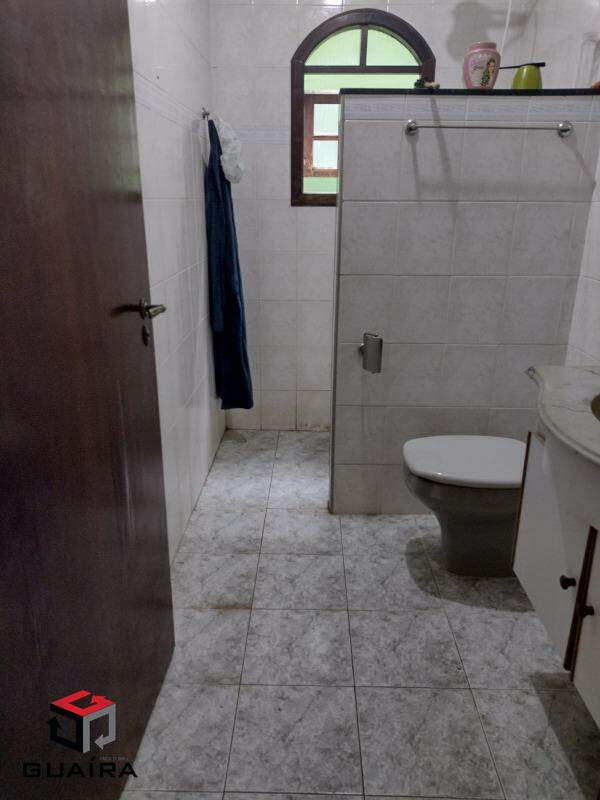 Sobrado à venda com 4 quartos, 200m² - Foto 11