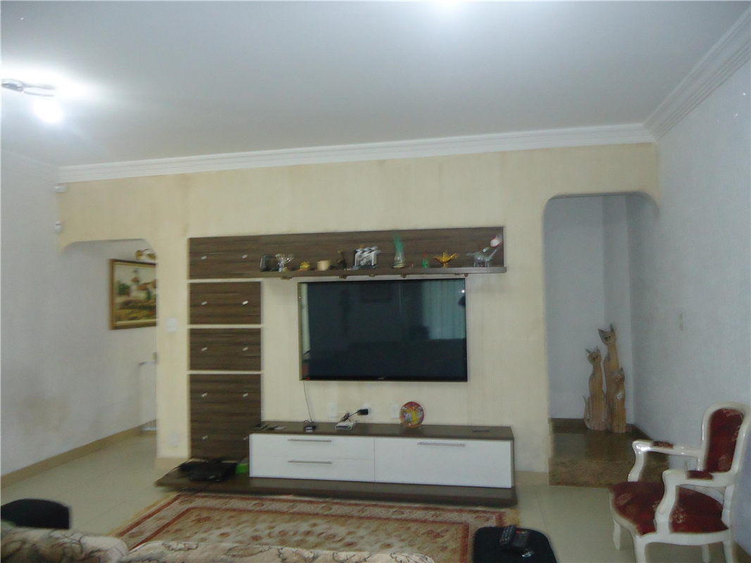 Sobrado à venda com 3 quartos, 230m² - Foto 4