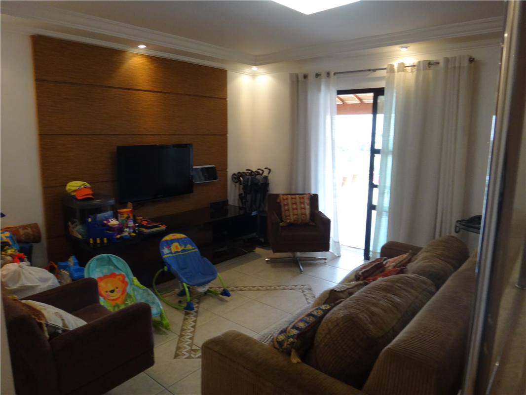 Apartamento à venda com 3 quartos, 225m² - Foto 2