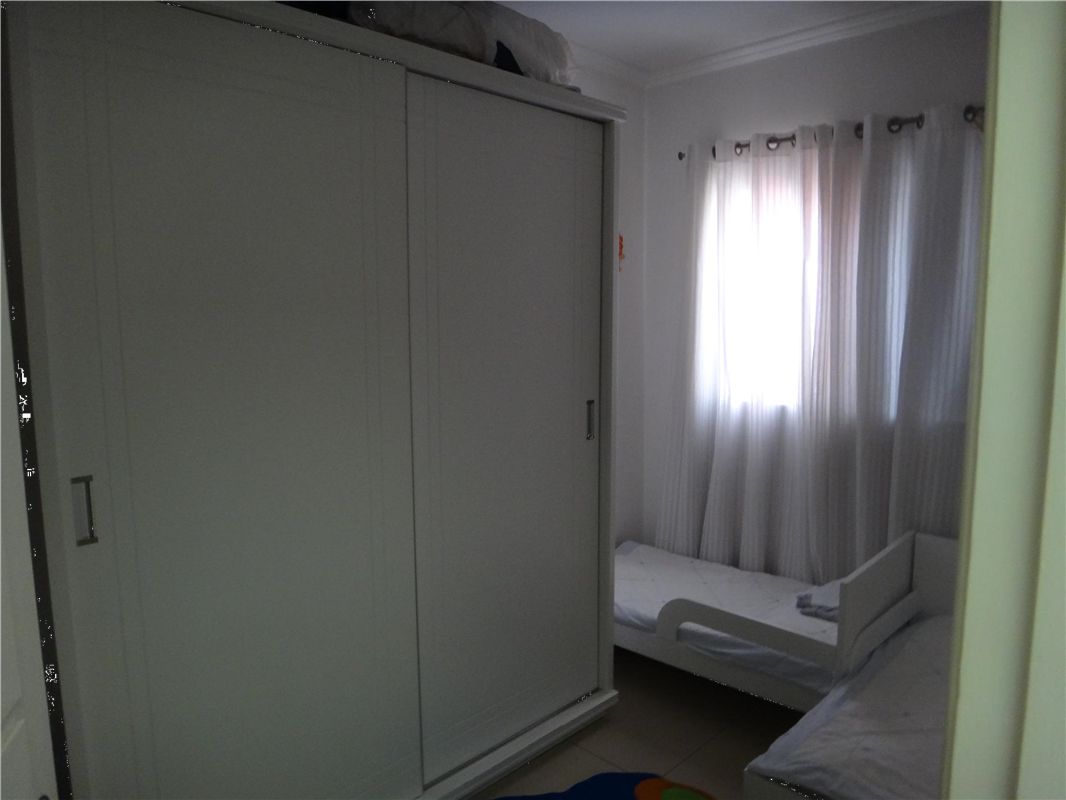 Apartamento à venda com 3 quartos, 225m² - Foto 10