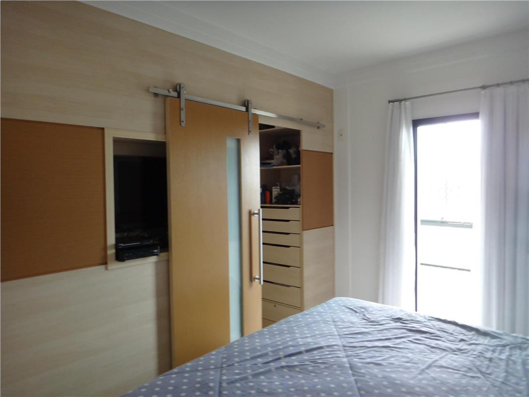 Apartamento à venda com 3 quartos, 225m² - Foto 8