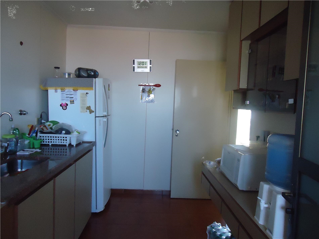 Apartamento à venda com 3 quartos, 112m² - Foto 11