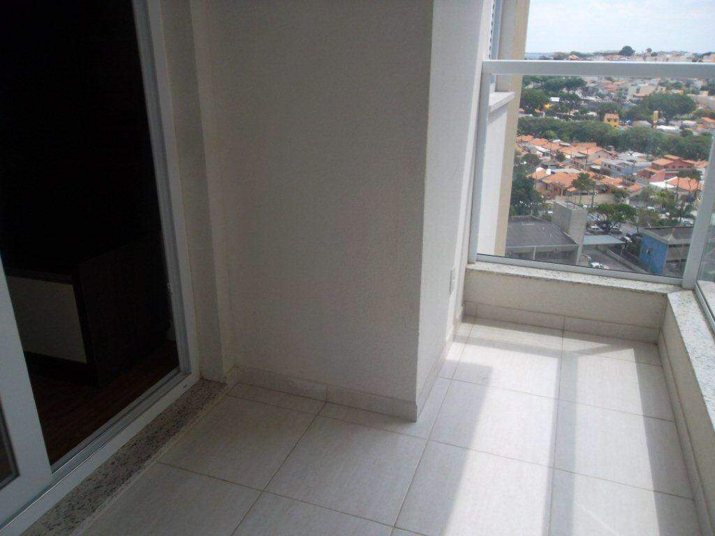 Apartamento à venda com 2 quartos, 67m² - Foto 2