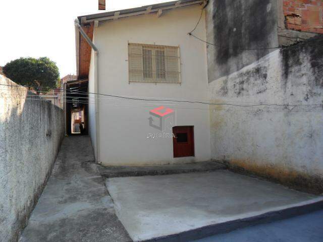 Casa à venda com 2 quartos, 120m² - Foto 1