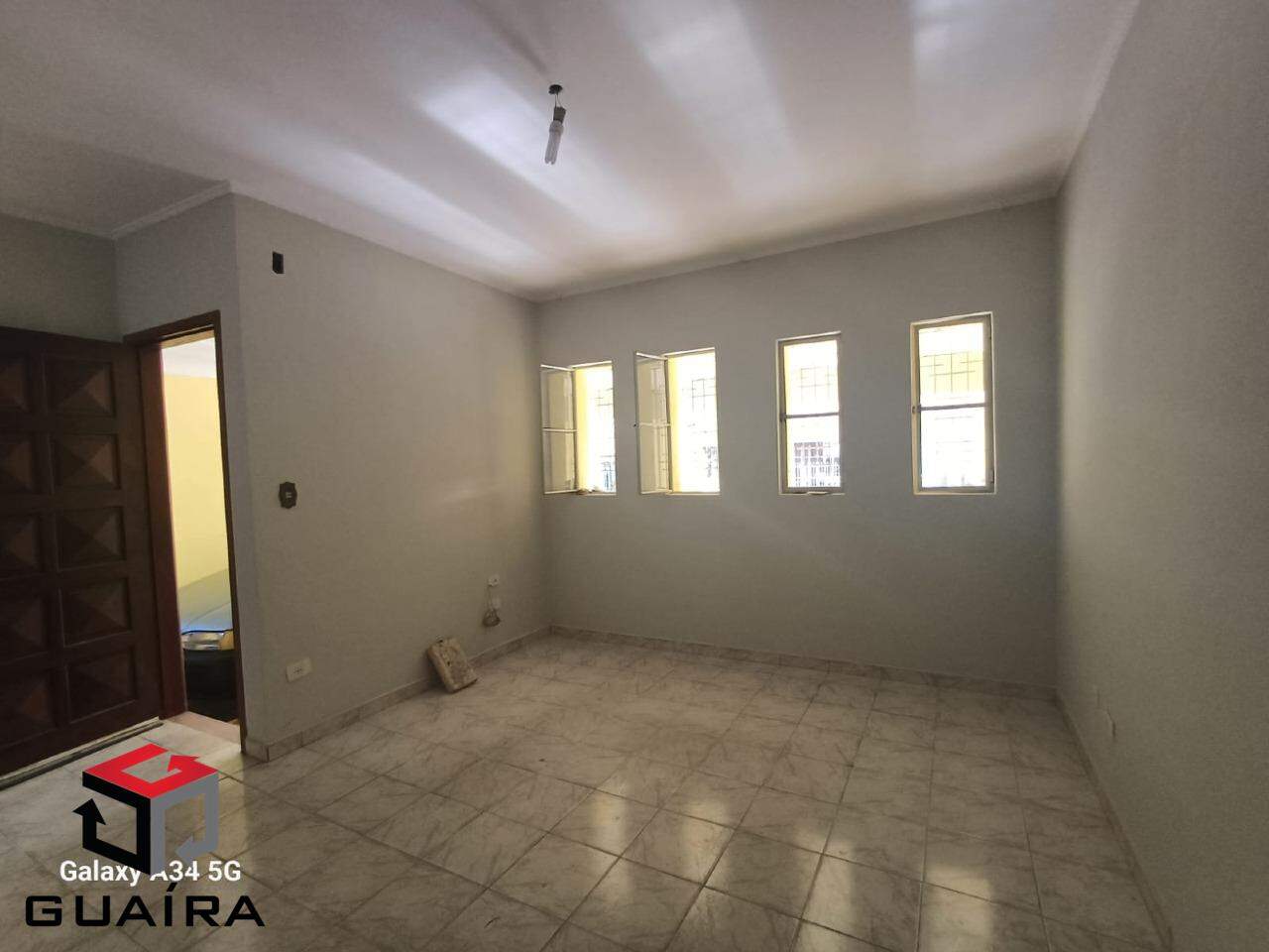 Casa à venda com 2 quartos, 141m² - Foto 3