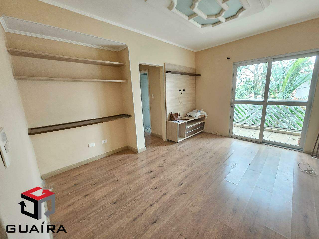 Apartamento à venda com 2 quartos, 74m² - Foto 1