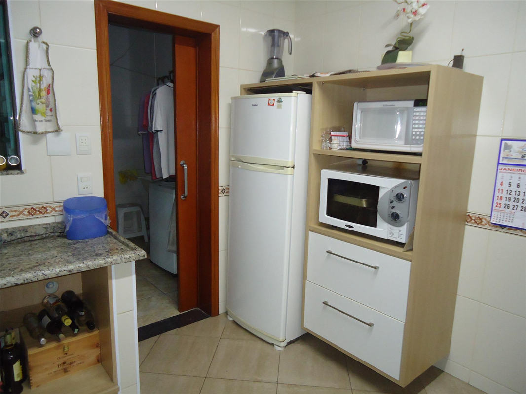 Apartamento à venda com 3 quartos, 120m² - Foto 7