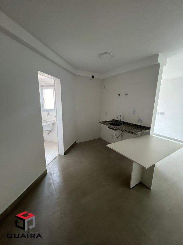 Apartamento à venda com 2 quartos, 60m² - Foto 2