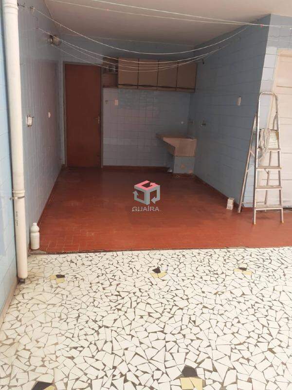 Sobrado à venda com 2 quartos, 220m² - Foto 15