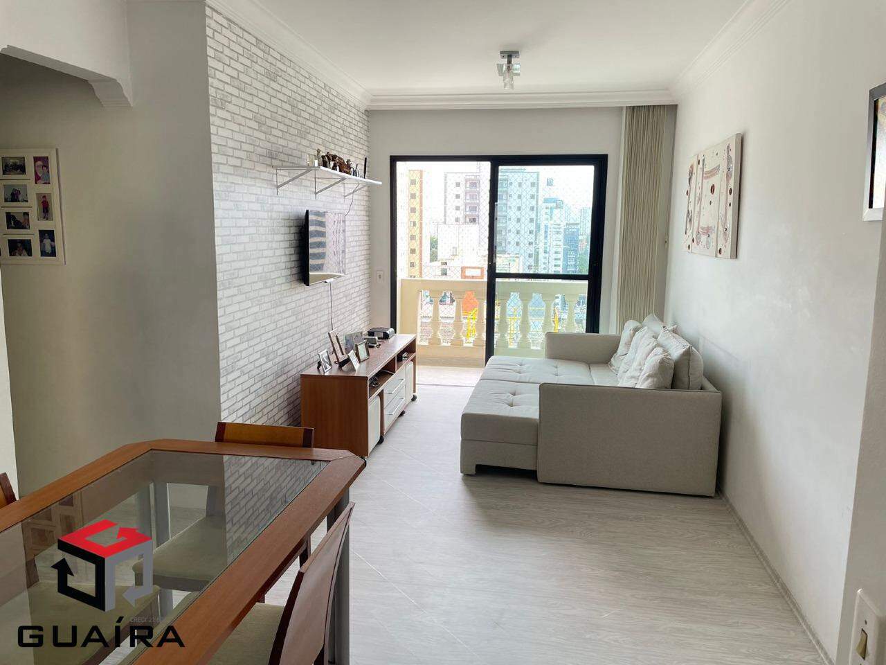 Apartamento à venda com 2 quartos, 70m² - Foto 1