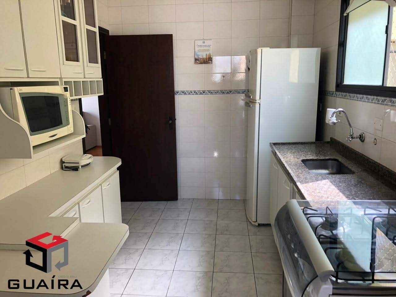 Apartamento à venda com 2 quartos, 70m² - Foto 17