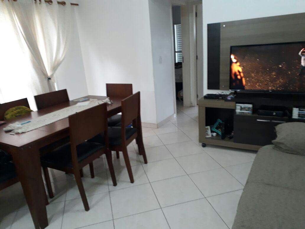 Apartamento à venda com 2 quartos, 67m² - Foto 2