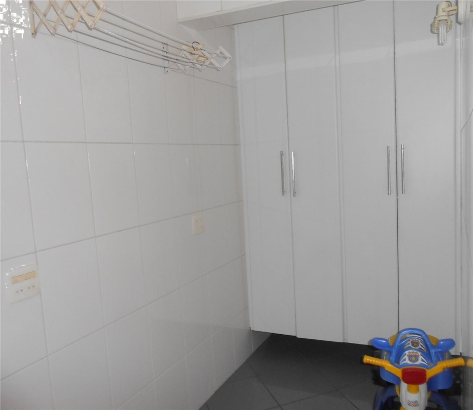 Apartamento à venda com 3 quartos, 140m² - Foto 6