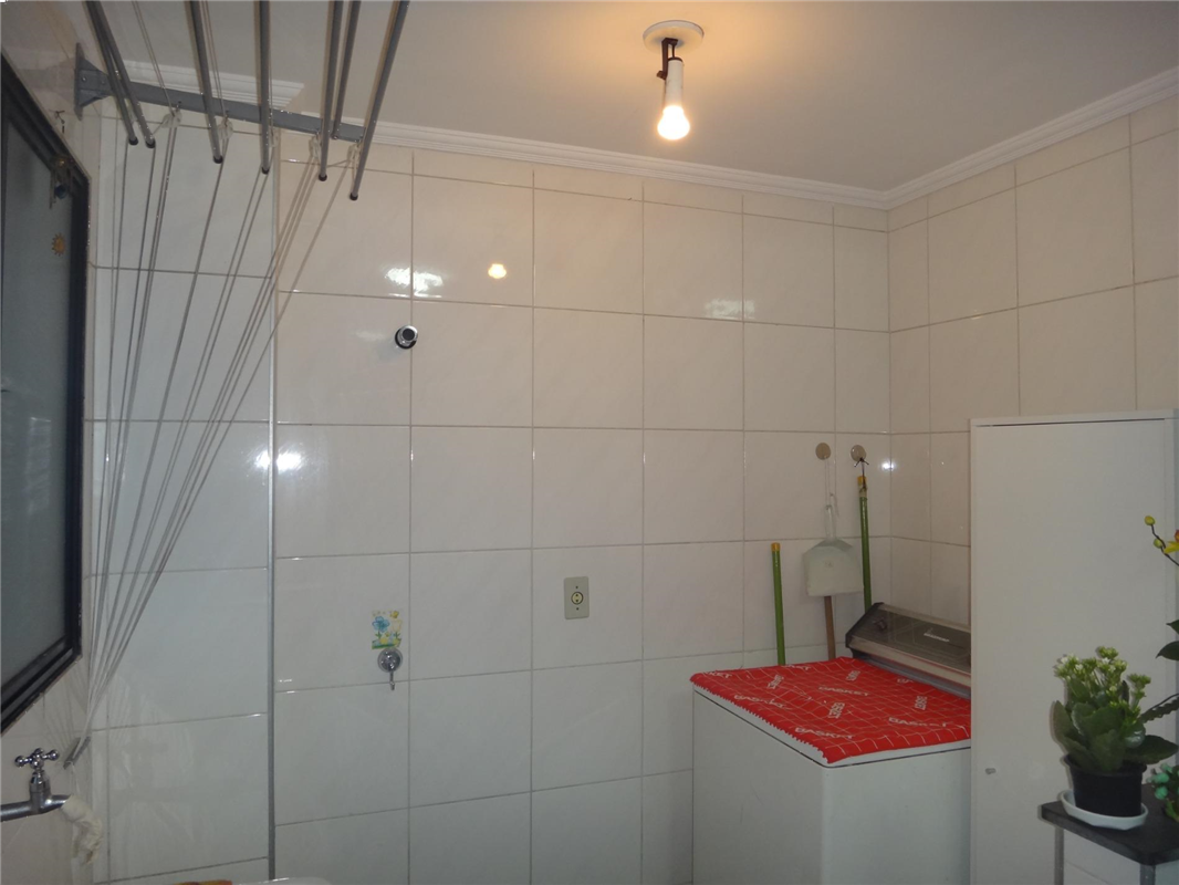 Apartamento à venda com 2 quartos, 61m² - Foto 6