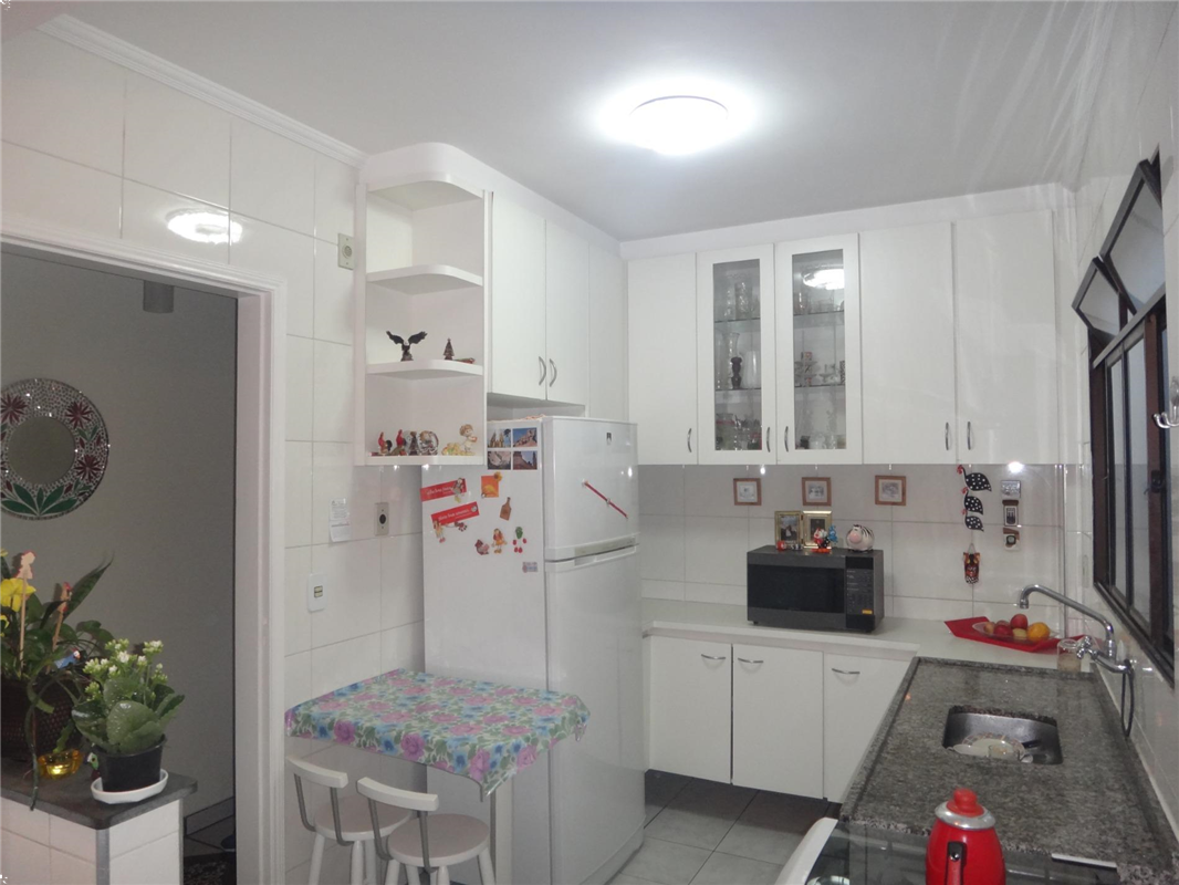 Apartamento à venda com 2 quartos, 61m² - Foto 5