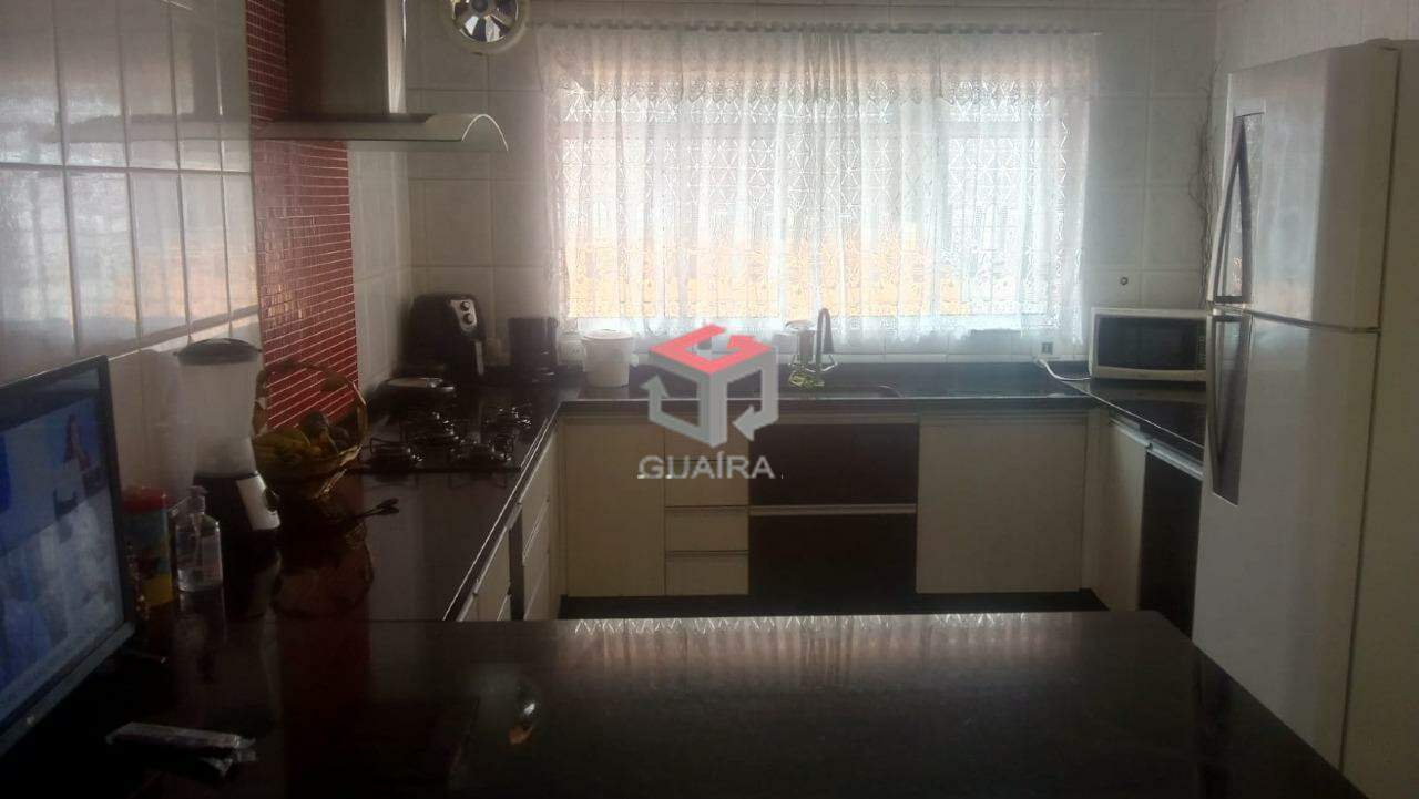 Sobrado à venda com 3 quartos, 215m² - Foto 8