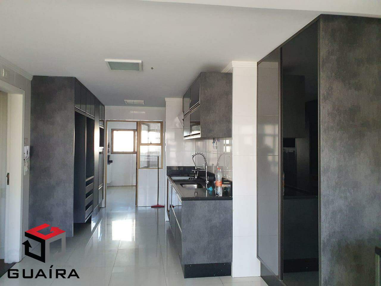 Apartamento à venda com 4 quartos, 228m² - Foto 6