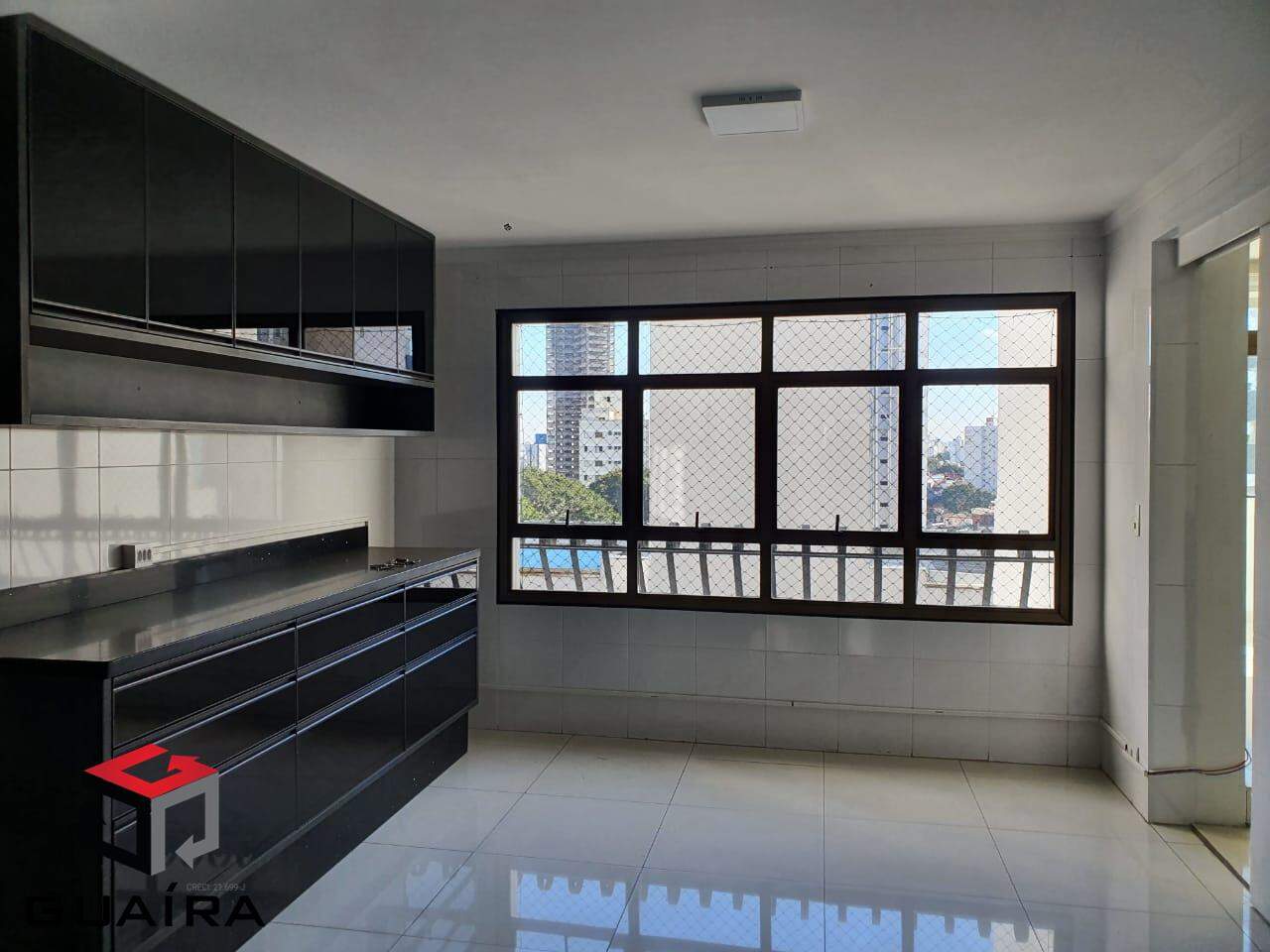 Apartamento à venda com 4 quartos, 228m² - Foto 5