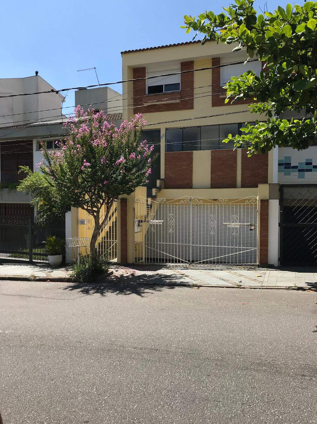 Sobrado à venda com 3 quartos, 233m² - Foto 2