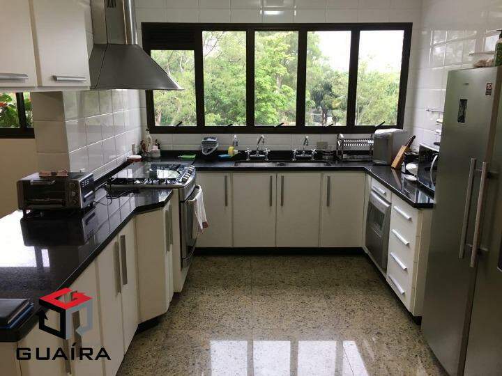 Apartamento à venda com 3 quartos, 260m² - Foto 16