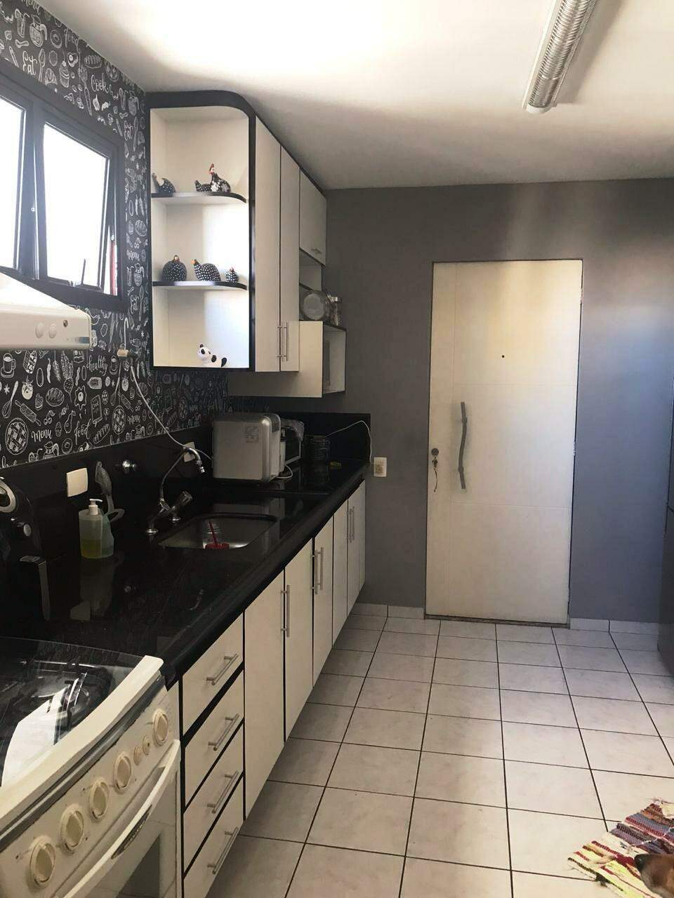 Apartamento à venda com 3 quartos, 105m² - Foto 5