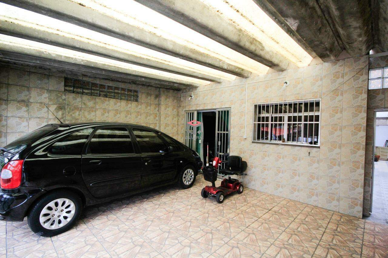 Sobrado à venda com 3 quartos, 187m² - Foto 2