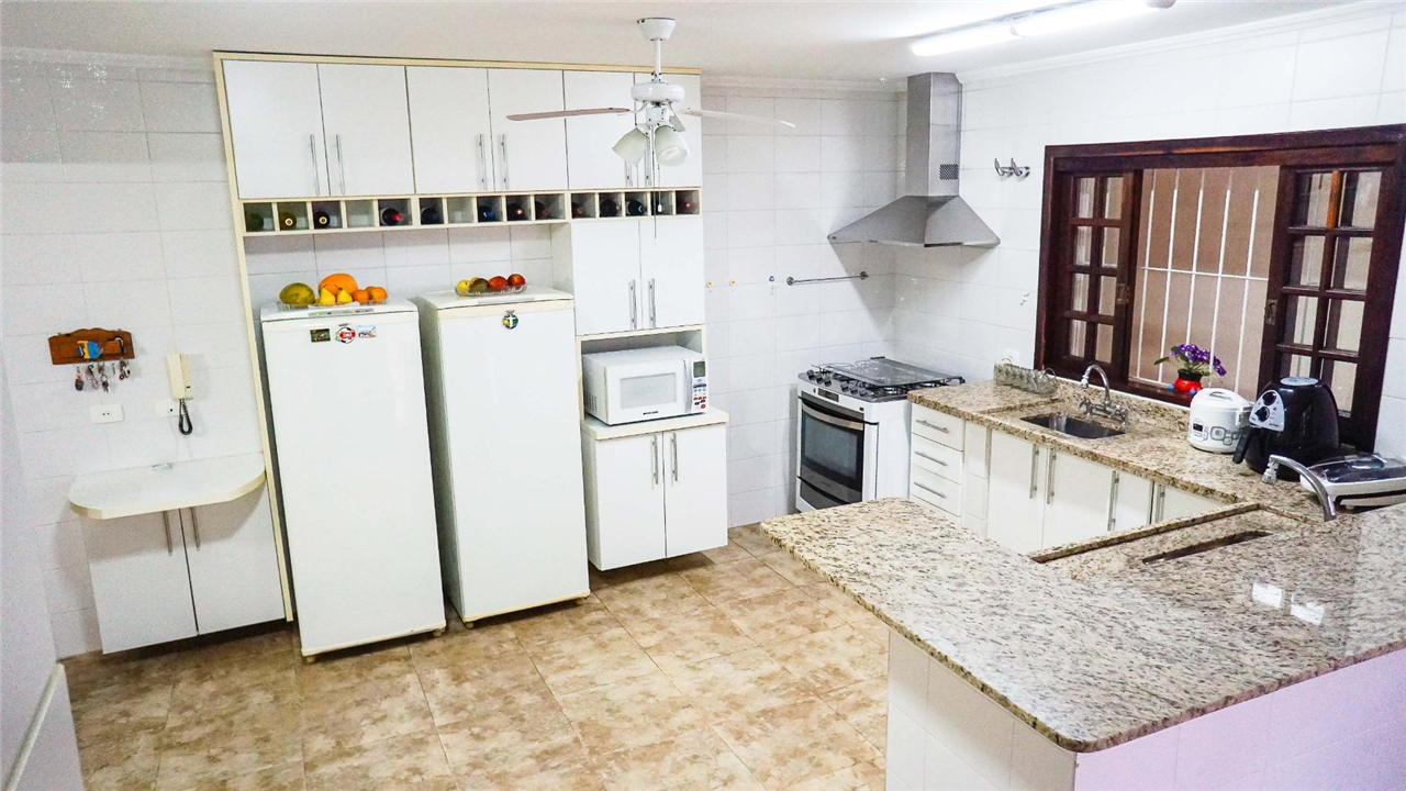 Sobrado à venda com 3 quartos, 282m² - Foto 11