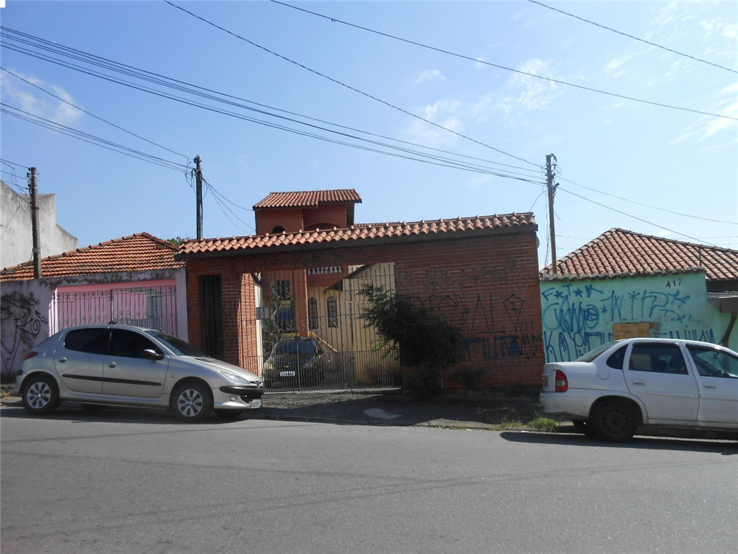 Sobrado à venda com 2 quartos, 200m² - Foto 3