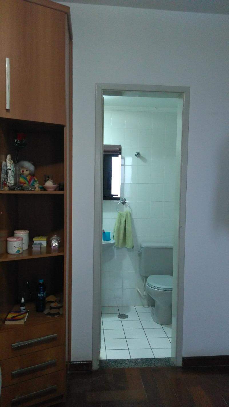 Apartamento à venda com 3 quartos, 84m² - Foto 10