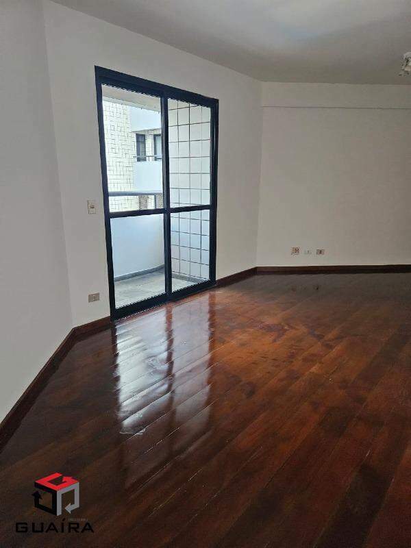 Apartamento para alugar com 4 quartos, 145m² - Foto 1