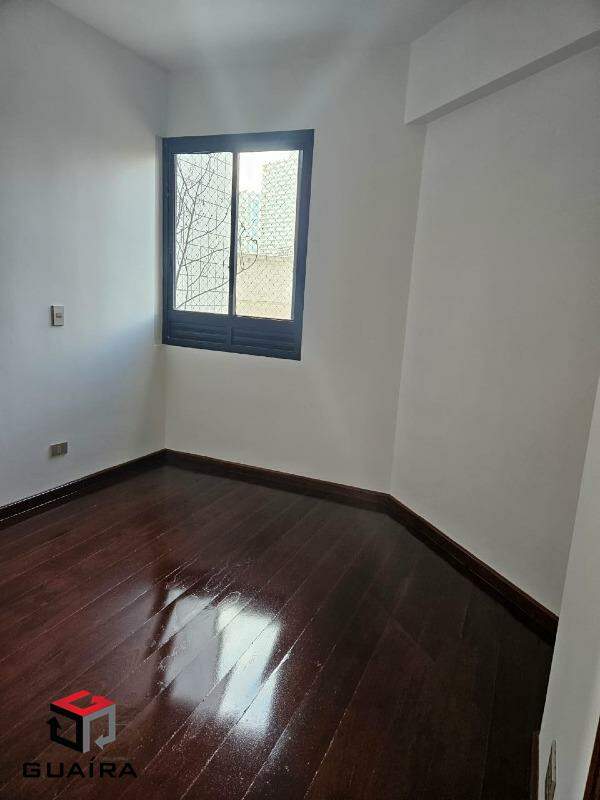 Apartamento para alugar com 4 quartos, 145m² - Foto 9