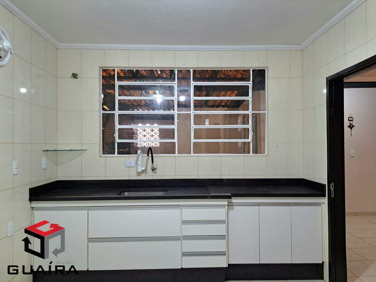 Casa para alugar com 2 quartos, 113m² - Foto 11